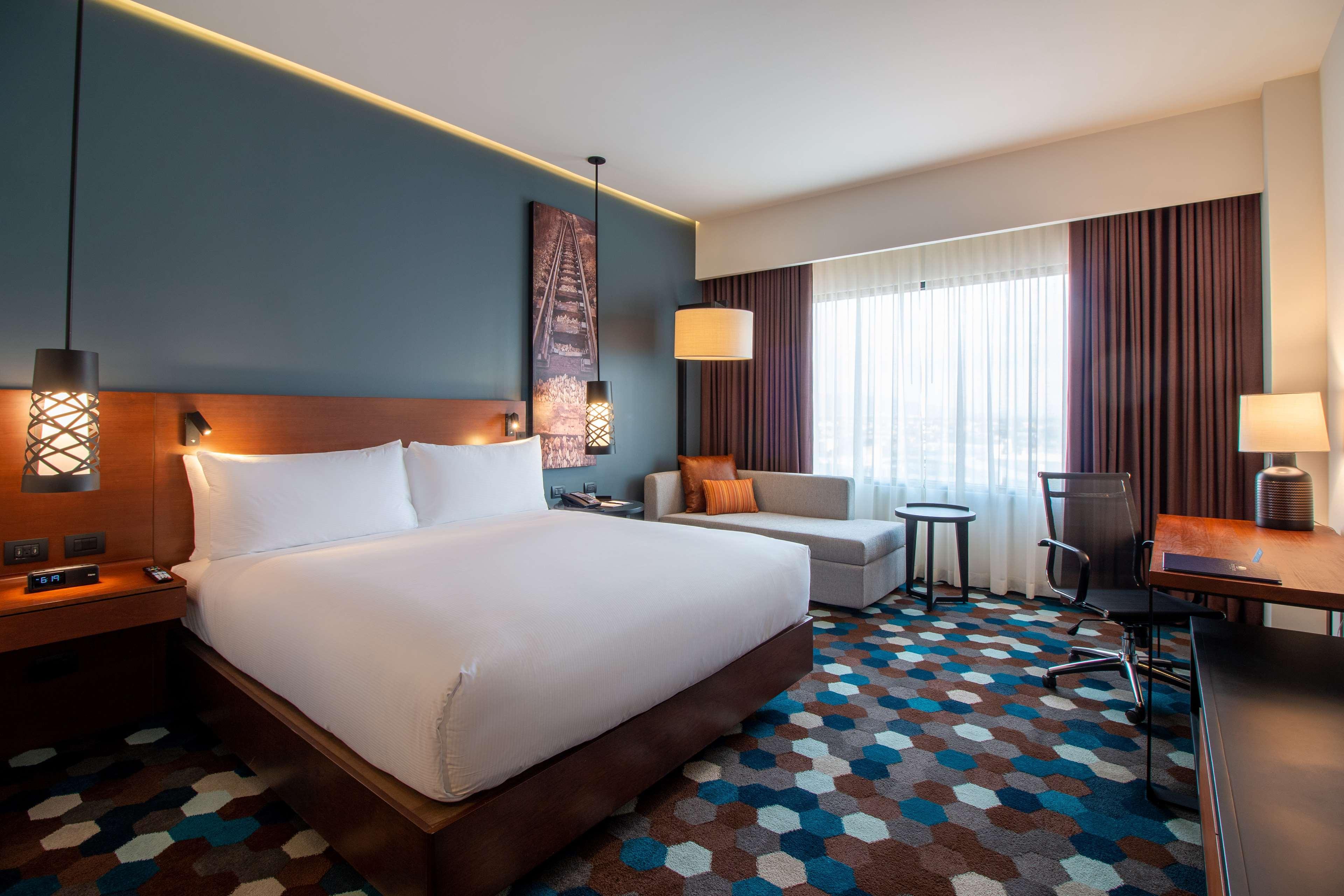 Doubletree By Hilton Celaya Celaya  Kültér fotó