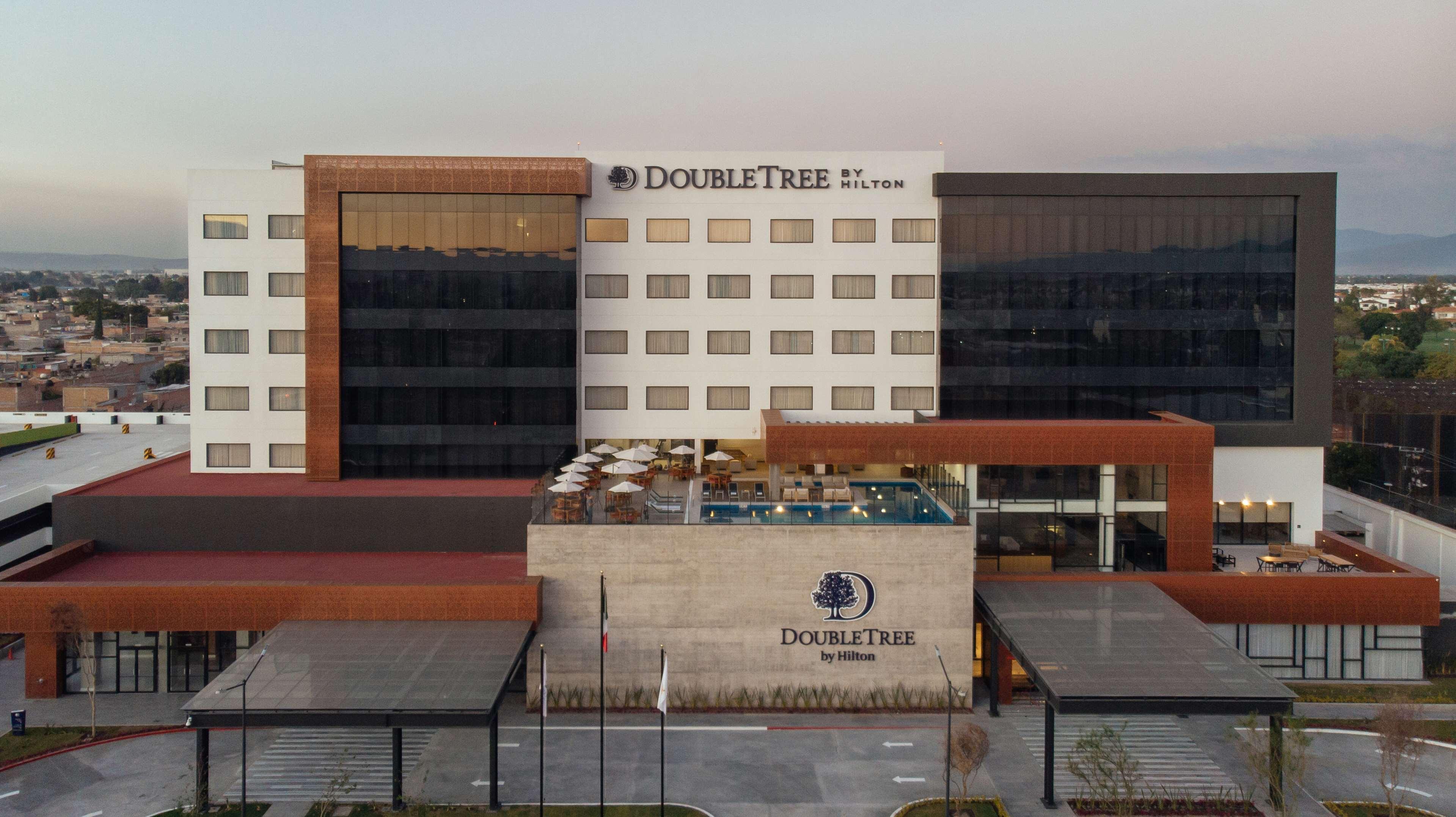 Doubletree By Hilton Celaya Celaya  Kültér fotó
