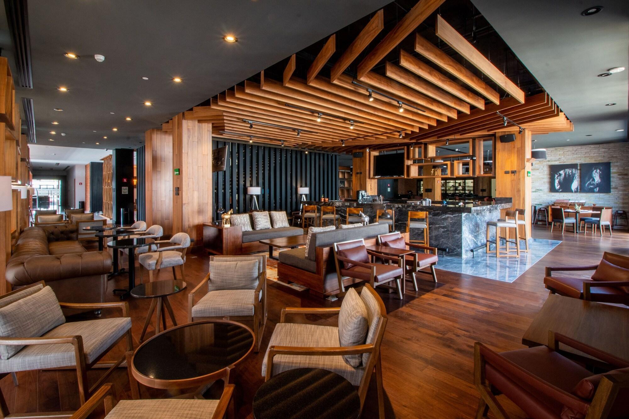 Doubletree By Hilton Celaya Celaya  Kültér fotó