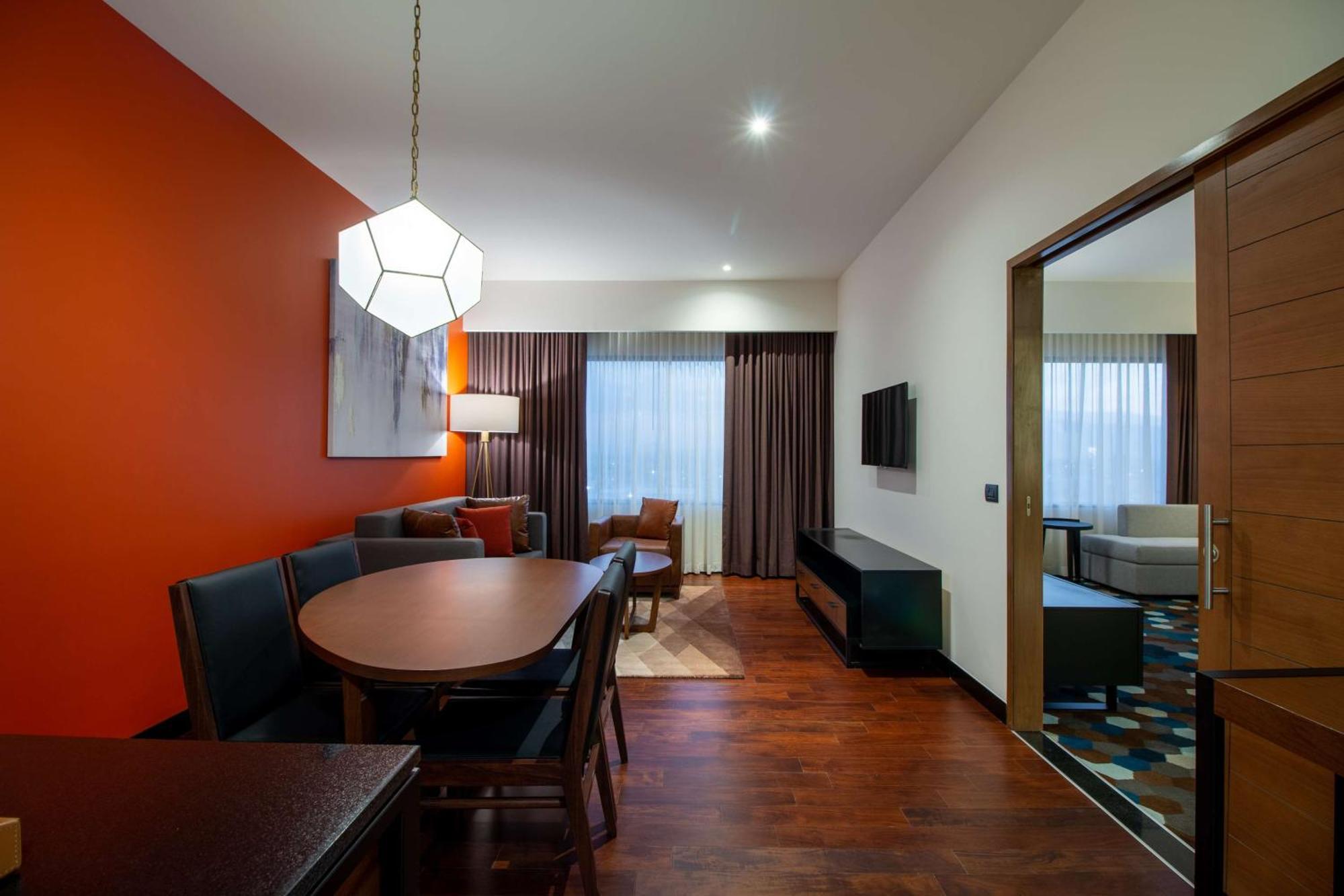 Doubletree By Hilton Celaya Celaya  Kültér fotó